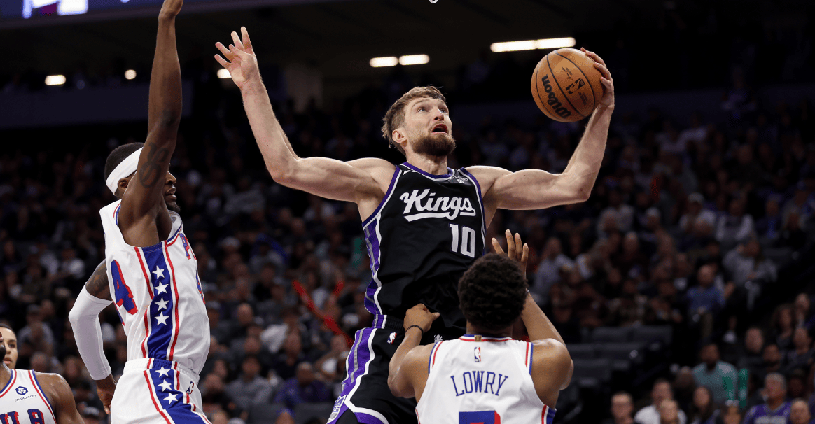 公牛横扫76人，福克斯刷新纪录