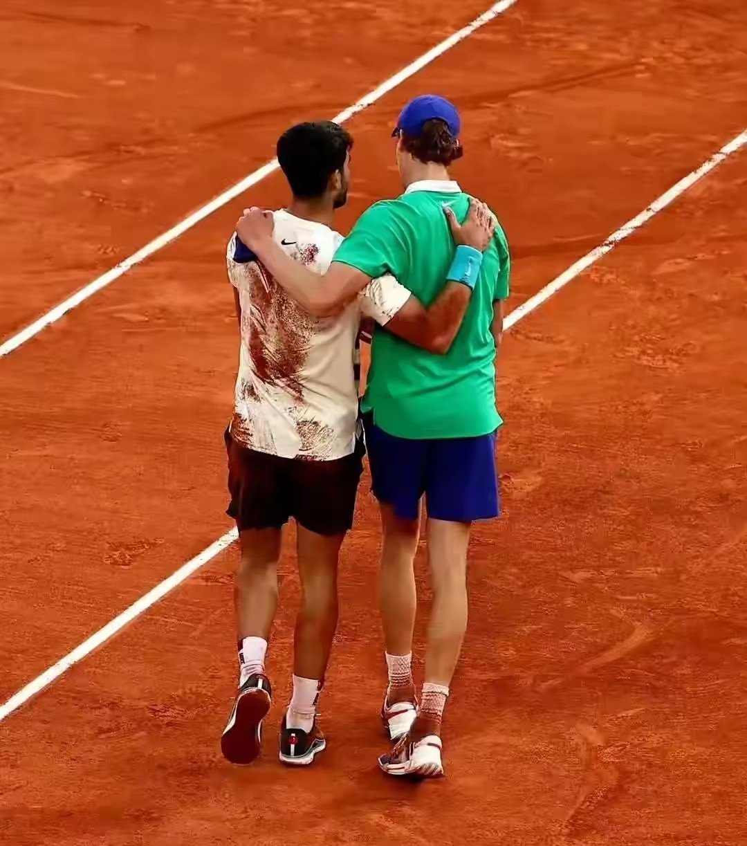 法网险胜蒙特卡洛大师赛，辛纳关键制胜