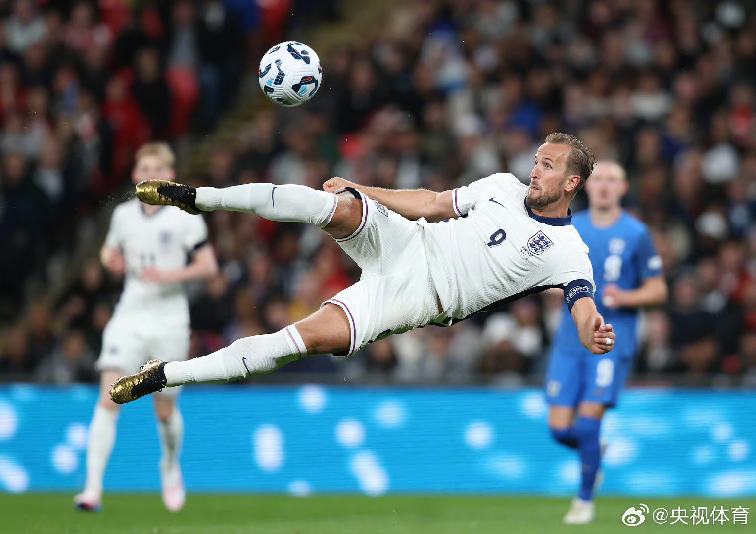 奥地利队险胜英格兰队，梁靖崑状态火热