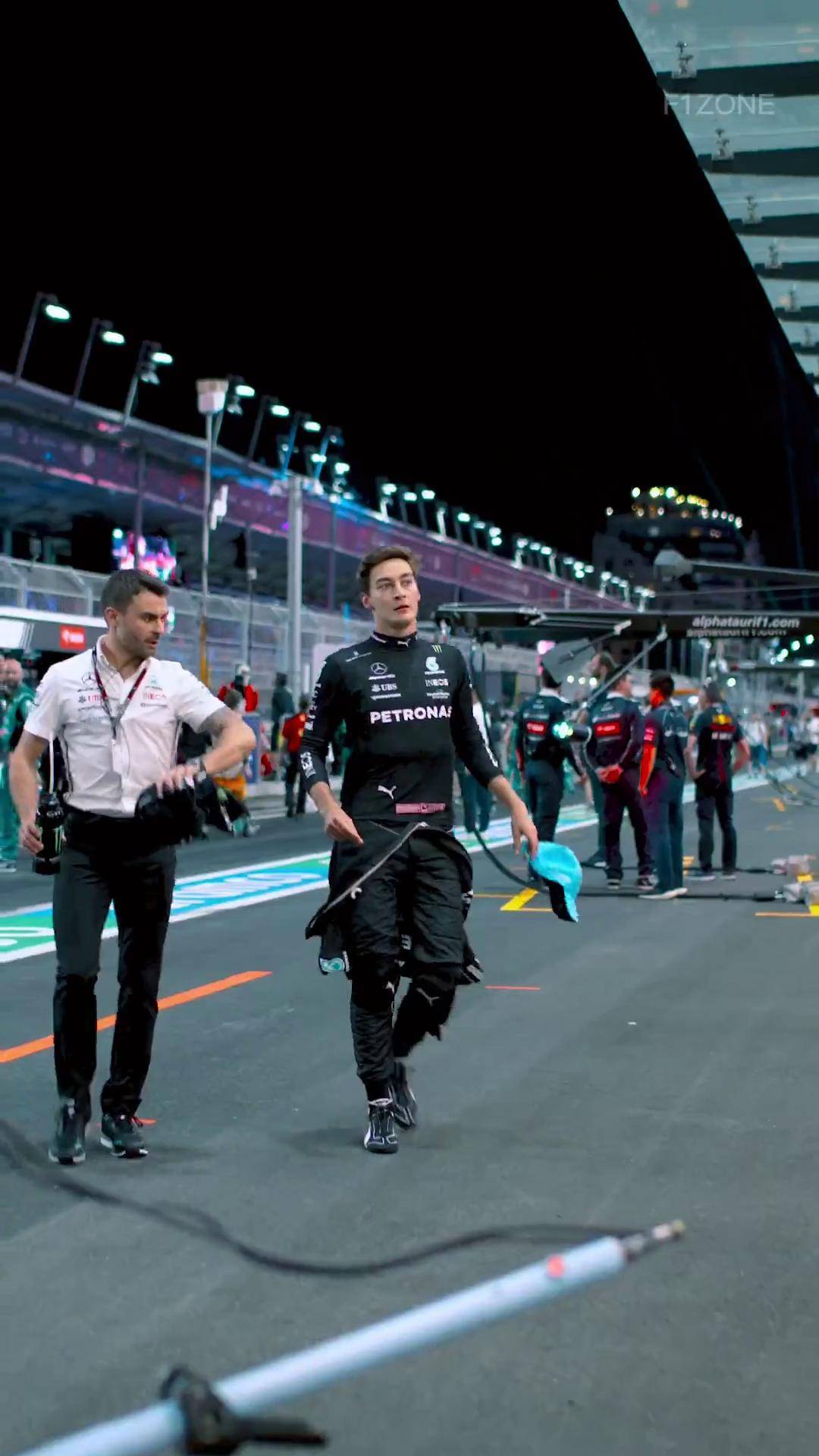 红牛二队横扫雷诺车队，拉塞尔状态火热