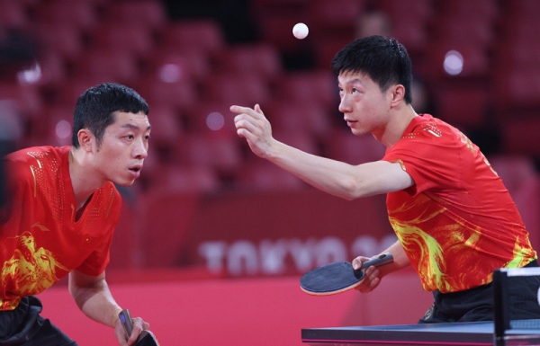 巴西横扫中国,阿尔瓦雷斯高光表现 巴西横扫中国,阿尔瓦雷斯高光表现