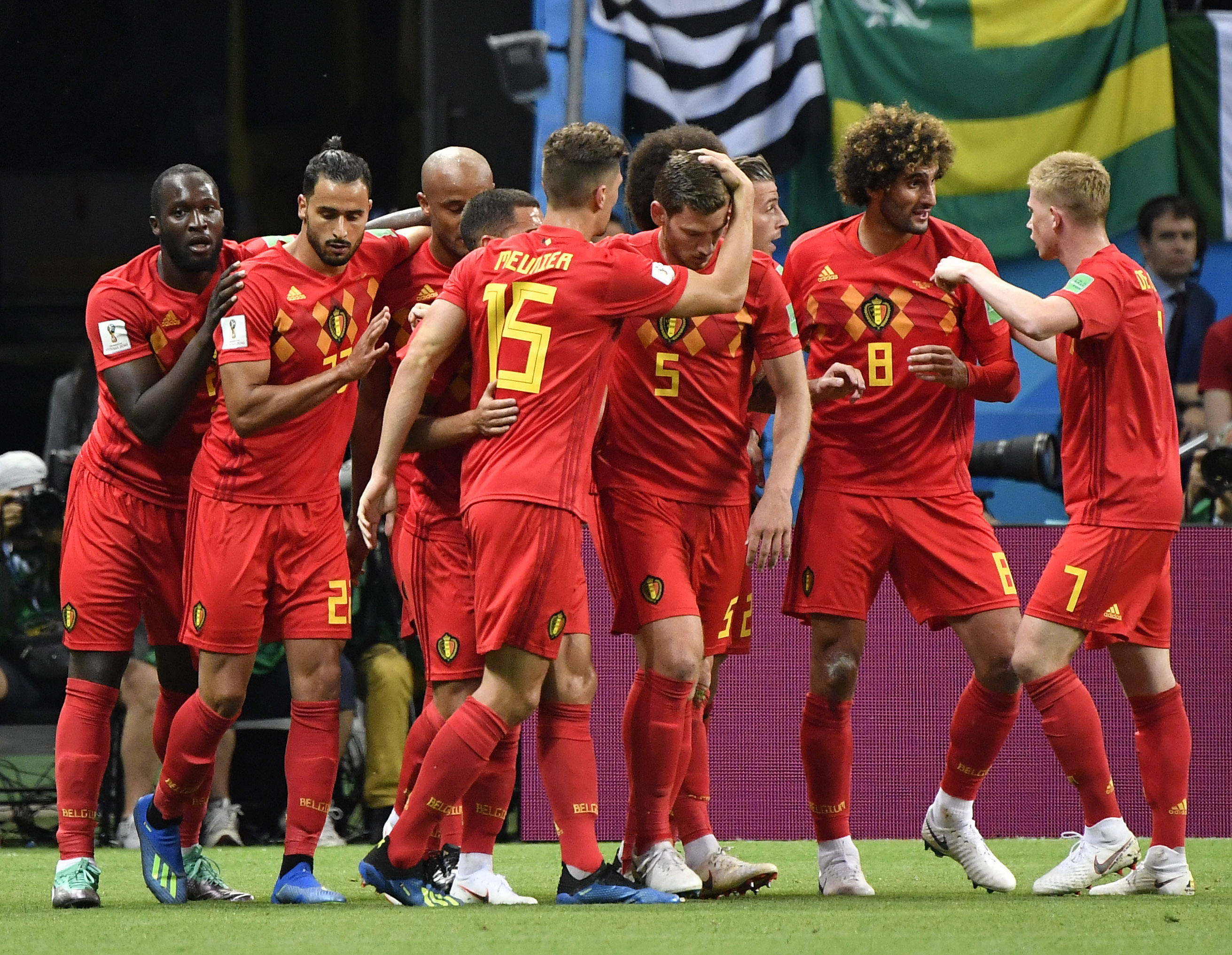 西班牙强势比利时，德容统治全场