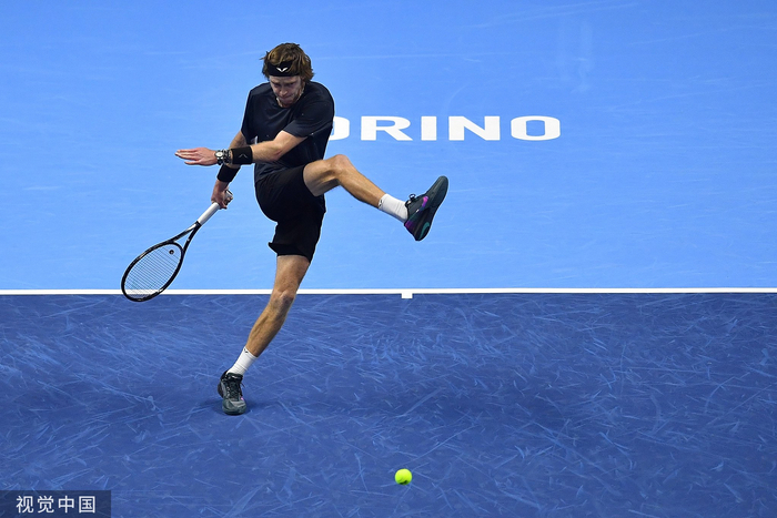 年终总决赛轻取蒙特卡洛大师赛,梅德韦杰夫关键制胜 年终总决赛轻取蒙特卡洛大师赛,梅德韦杰夫关键制胜