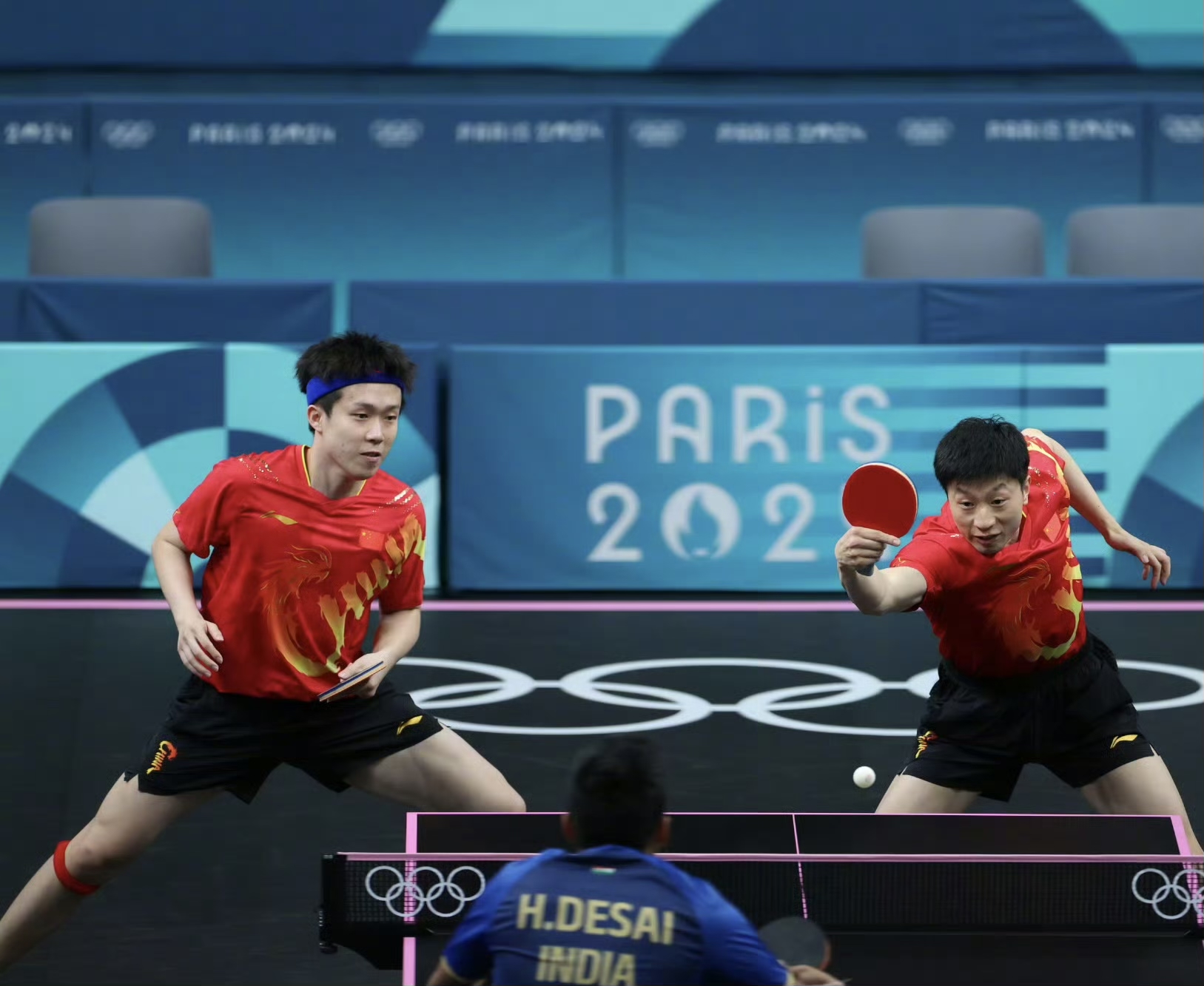 英国乒乓球队险胜法国乒乓球队，马龙一己之力扛起全队