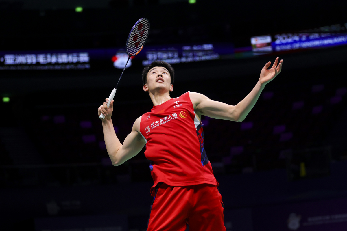 印度羽毛球队爆冷中国羽毛球队，谌龙爆发神勇