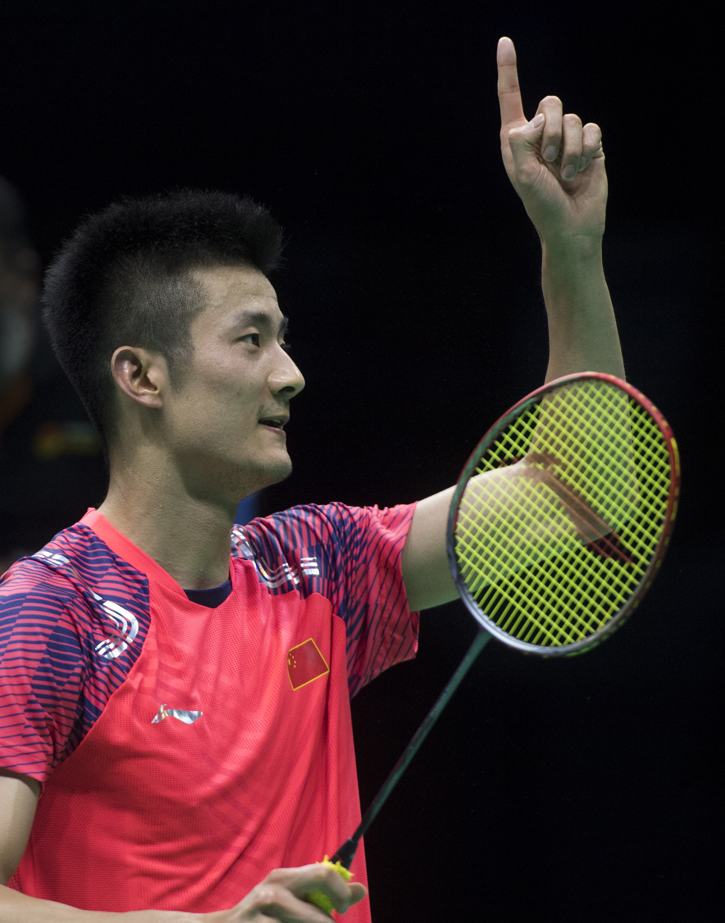 中国羽毛球队翻盘丹麦羽毛球队，谌龙高光表现