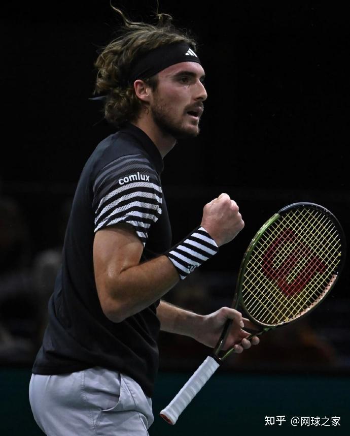 意大利网球队绝地反击英国网球队，西西帕斯制霸全场