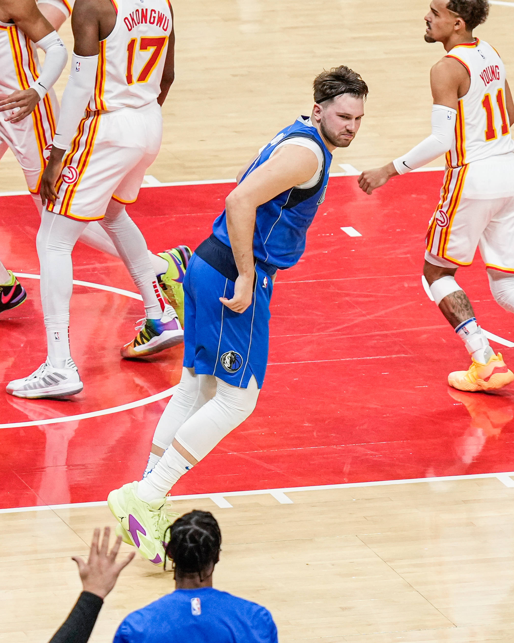 马刺翻盘骑士，东契奇高光表现