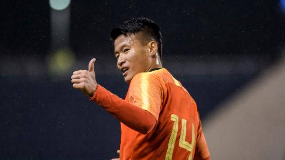 国安主力受伤退出，却依旧逆袭摘星