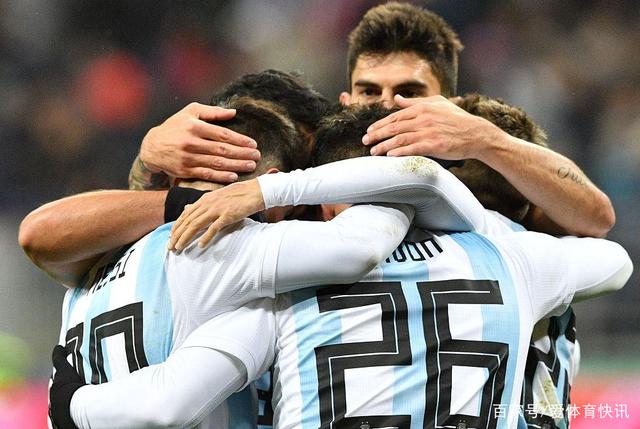 哥伦比亚轻取瑞典，苏亚雷斯统治全场